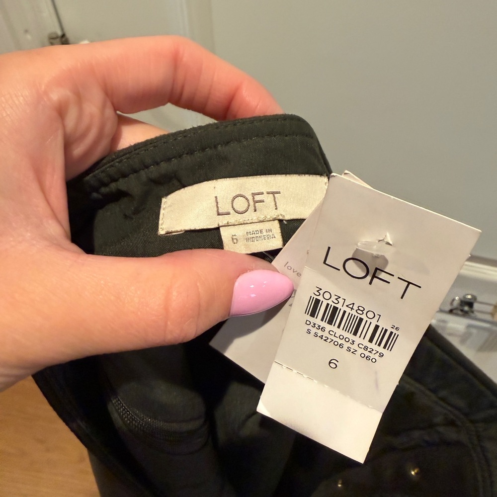 LOFT olive green Button-Front Skirt - Picture 5 of 5